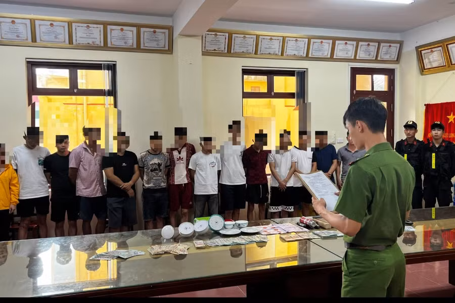Lạng Sơn: Lập sới bạc trên đồi rừng Co Ói, tổ chức ca chơi và bảo kê thu phí 