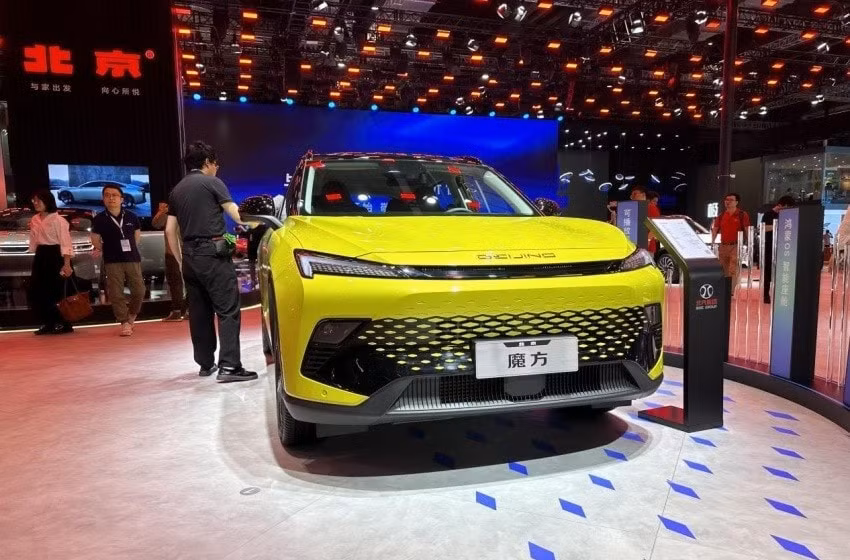 beijing x55 moi gia mat chi tu 338 trieu dong hinh 10