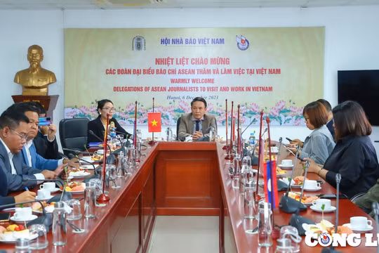 Hội Nhà báo Việt Nam tiếp Đại sứ quán và đoàn đại biểu các nhà báo đến từ Liên đoàn Báo chí ASEAN