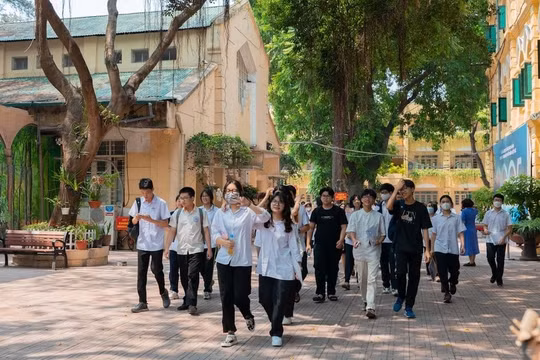 Hà Nội: Hoàn tất kỳ thi vào lớp 10 nhiều thí sinh đánh giá đề thi môn Toán không quá khó