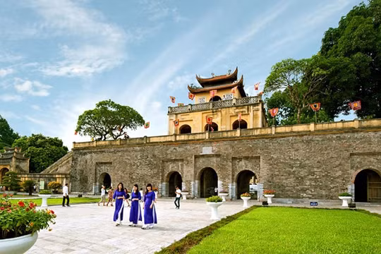 Hà Nội nằm trong top 10 điểm đến mùa hè được lựa chọn nhiều nhất