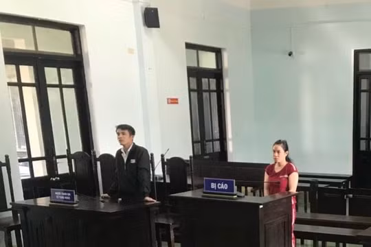Kon Tum: Lãnh án 9 tháng tù giam vì xé biên bản xử phạt, đạp vào người CSGT