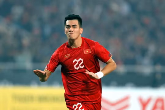 Nguyễn Tiến Linh được đề cử Quả bóng Vàng châu Á 2022