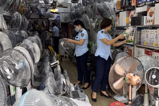 Tăng cường kiểm tra các quy định pháp luật đối với mặt hàng thiết bị điện