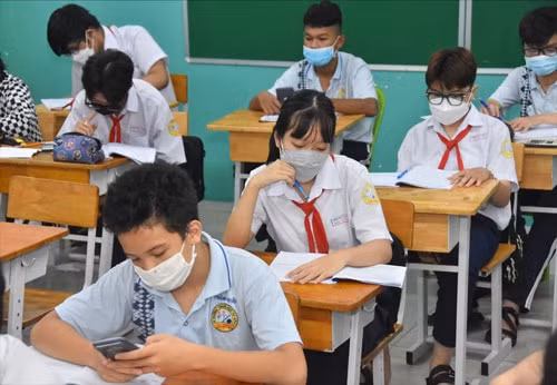 Hôm nay, hơn 110 nghìn thí sinh làm thủ tục thi lớp 10 tại Hà Nội