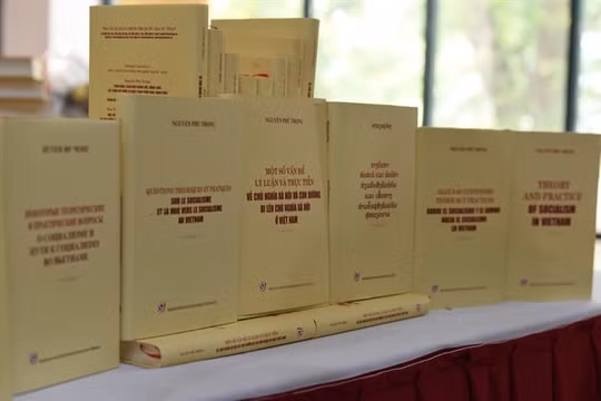 Ra mắt sách của Tổng Bí thư Nguyễn Phú Trọng bằng 7 ngoại ngữ