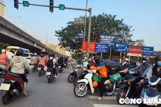 Tài xế xe ôm công nghệ: Nguy cơ bị khóa tài khoản vĩnh viễn vẫn vi phạm luật giao thông