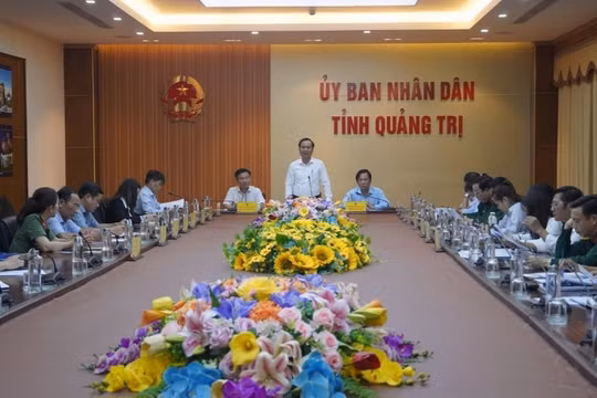Lãnh đạo tỉnh Quảng Trị nhắc nhở các sở, ngành vắng họp không có lý do