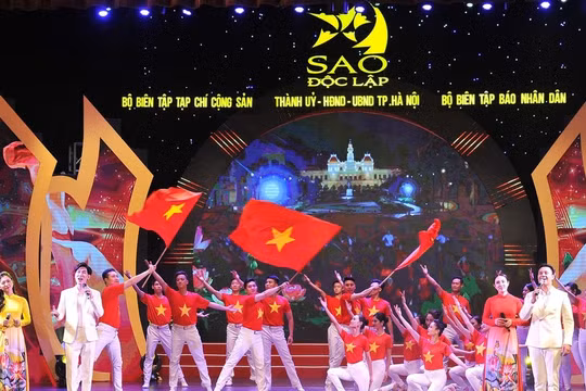 Chương trình nghệ thuật chính luận "Sao Độc lập" kỷ niệm 78 năm Cách mạng Tháng Tám và Quốc khánh 2/9