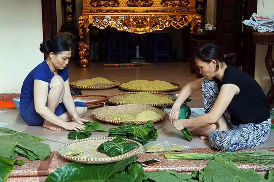 Cốm làng Vòng - Đặc sản của mùa thu Hà Thành