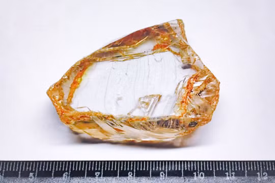 Công ty Alrosa (Nga) phát hiện viên kim cương lớn nhất thập kỷ
