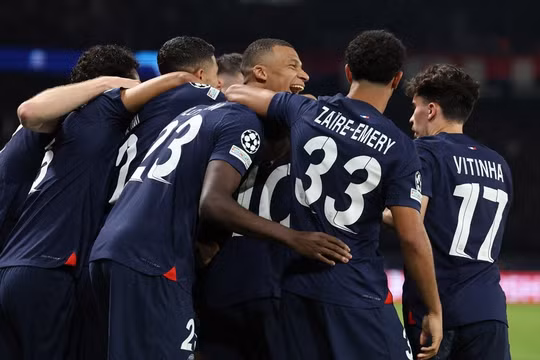 PSG và Barca thắng trận, Newcastle thua đau trên sân nhà