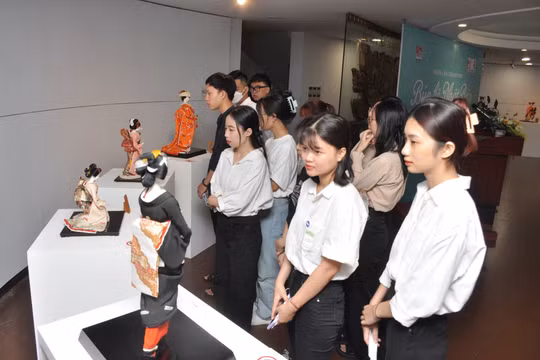 Văn hóa búp bê Nhật Bản “chinh phục” công chúng Việt Nam