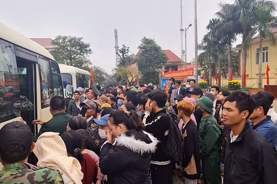 Rộn ràng Ngày hội tòng quân tại Quảng Bình