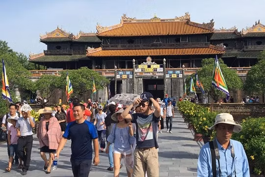 Thừa Thiên Huế xúc tiến mở các đường bay nội địa và quốc tế thu hút du khách