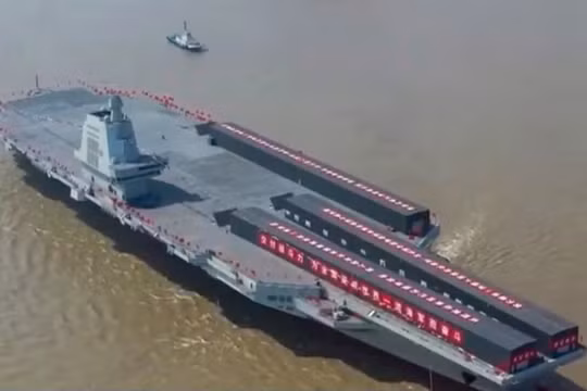 Tàu sân bay Phúc Kiến của Trung Quốc có thể phóng máy bay 'kiểu mới'