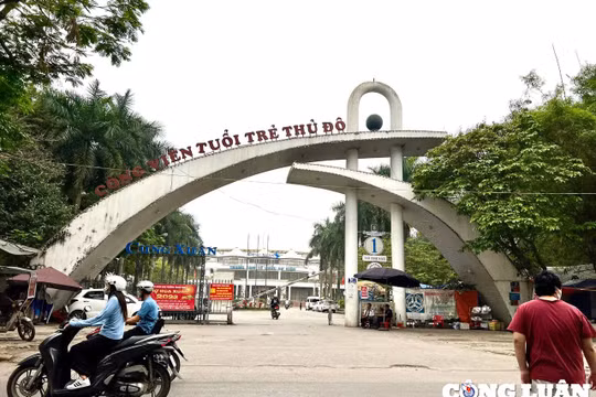 Hà Nội: Nhiều công viên xuống cấp, bị “xẻ thịt” làm kinh doanh