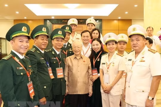 “Hồ Chí Minh - Hành trình khát vọng 2023”: Những tấm gương bình dị mà cao quý