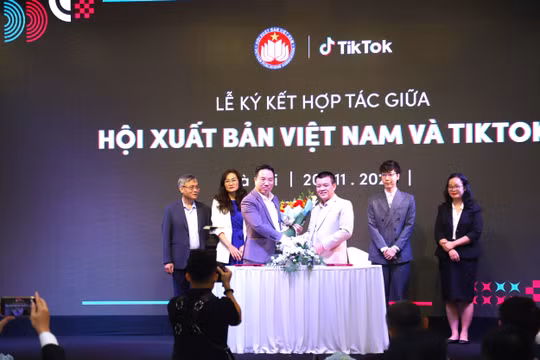 Hội Xuất bản Việt Nam hợp tác và độc quyền sách trên nền tảng TikTok
