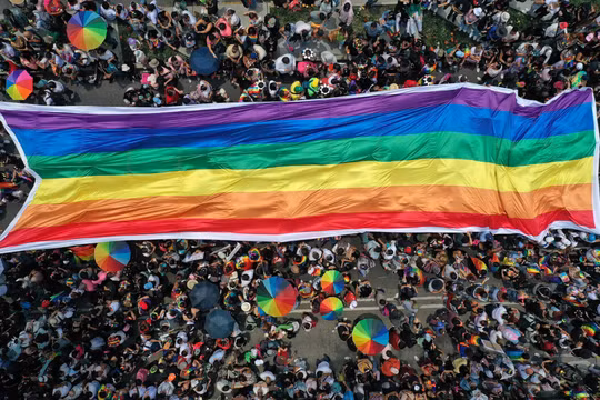 Khảo sát: Khoảng 9% người trưởng thành ở 30 quốc gia là LGBTQ