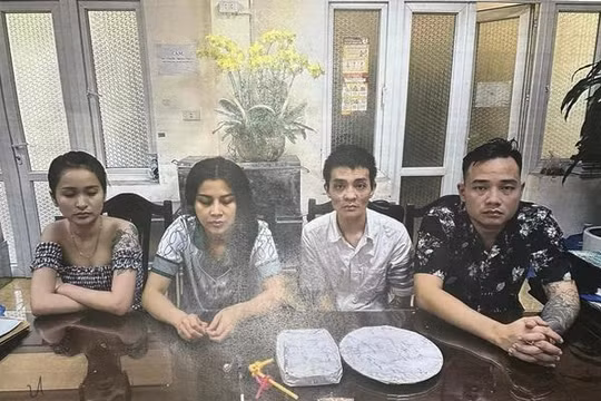 Giả danh Công an, chặn người đi đường cướp tài sản để có tiền mua ma túy