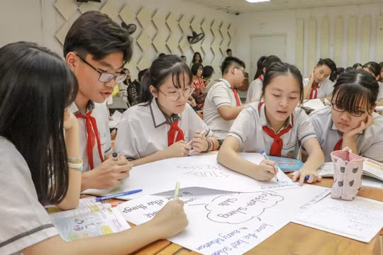 Tiêu điểm: Đổi mới giáo dục vướng nhiều khó khăn, bất cập nhưng không thể không làm