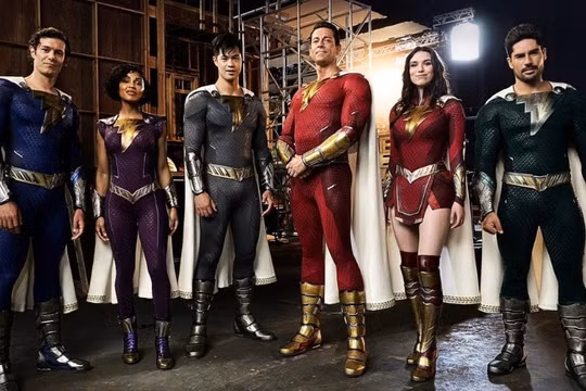 Trận đại chiến mãn nhãn giữa Shazam và ba nữ thần trong trailer mới của "Shazam 2"