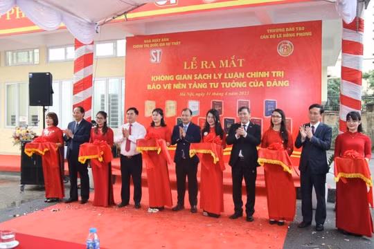 Không gian sách lý luận, chính trị bảo vệ nền tảng tư tưởng của Đảng
