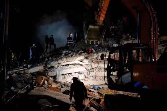 Động đất ở Thổ Nhĩ Kỳ và Syria: Hơn 3.700 người thiệt mạng, công tác cứu hộ đang chạy đua với thời gian