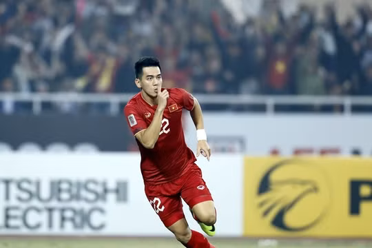 Nguyễn Tiến Linh xếp vị trí thứ 29 ở giải Quả bóng vàng châu Á 2022
