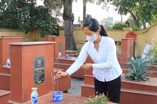 Chăm sóc nghĩa trang liệt sĩ - nét đẹp truyền thống của dân tộc