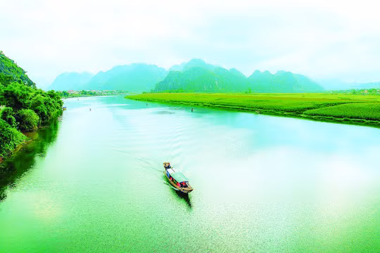 Nhà báo Minh Nguyệt