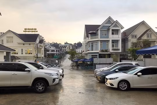 "Siêu" lợi nhuận từ việc cho thuê ô tô dịp cận Tết, ngồi nhà cũng được vài triệu đồng/ngày