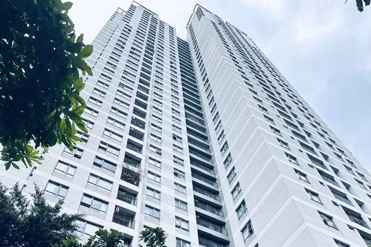 Cử tri kiến nghị sớm cấp Giấy chứng nhận quyền sử dụng đất cho trên 2.000 căn hộ tại quận Thanh Xuân