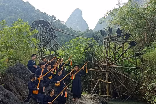 Cao Bằng bảo tồn, phát huy giá trị di sản văn hóa gắn với phát triển du lịch