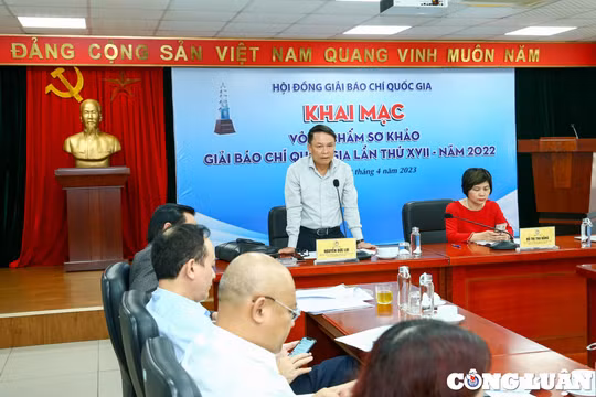 Nêu cao tinh thần trách nhiệm, khách quan, công tâm trong quá trình chấm Giải