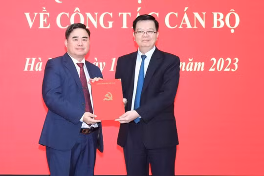 Bổ nhiệm ông Phạm Minh Tuấn giữ chức Phó Tổng Biên tập phụ trách Tạp chí Cộng sản