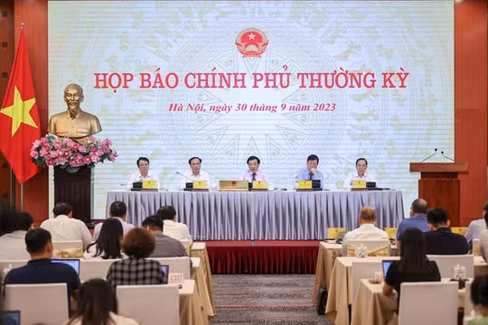 Quan điểm chỉ đạo điều hành của Chính phủ: Không trông chờ, ỉ lại, né tránh trách nhiệm