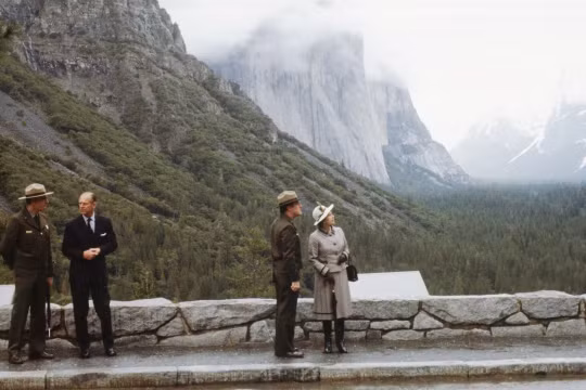 Hồ sơ FBI tiết lộ âm mưu ám sát Nữ hoàng Elizabeth II năm 1983