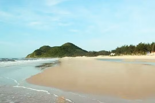 Quảng Ninh quyết tâm đưa du lịch phát triển mạnh mẽ