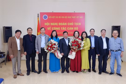 NSNA Thu Đông và NSND Thúy Mùi được bầu làm Phó Chủ tịch kiêm nhiệm Liên hiệp các Hội VHNT Việt Nam