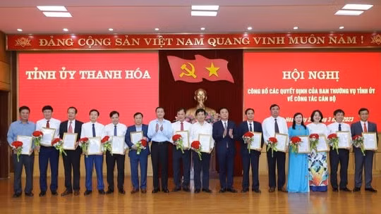 Thanh Hóa: Điều động, bổ nhiệm nhiều cán bộ chủ chốt