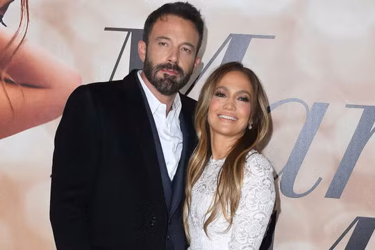 Jennifer Lopez được chồng tôn vinh, xuất hiện trong phim mới của ông xã