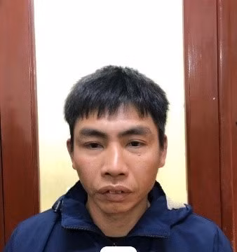 Biết “nhảy xe” không thoát, đối tượng trộm cắp đến cơ quan công an đầu thú