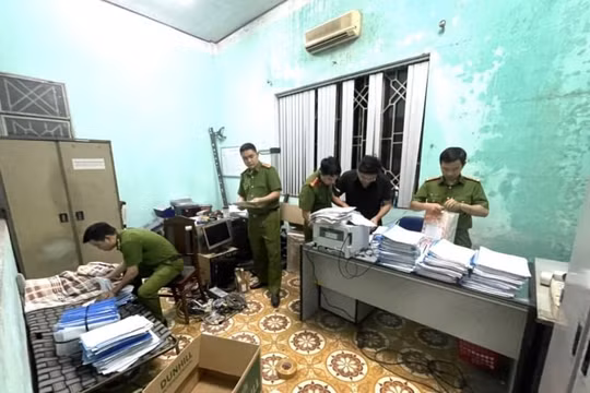 Khám xét khẩn cấp 2 trung tâm đăng kiểm xe cơ giới ở Đà Nẵng
