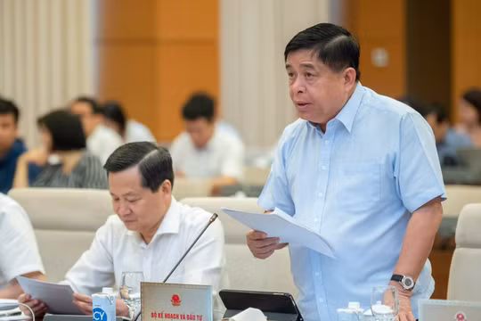 Đẩy nhanh tiến độ các công trình giao thông trọng điểm và hạ tầng đô thị lớn