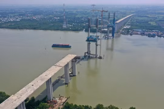 Thi công trở lại dự án cao tốc Bến Lức - Long Thành