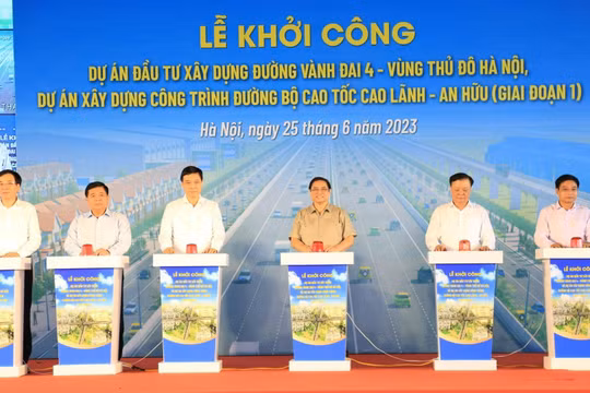 Thủ tướng bấm nút khởi công đường Vành đai 4 Hà Nội, cao tốc Cao Lãnh - An Hữu