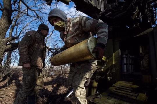 Ukraine thề không từ bỏ Bakhmut, Nga kêu gọi thêm tiếp viện