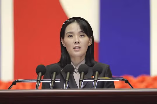 Em gái ông Kim Jong Un tuyên bố sẽ hành động nếu Mỹ bắn hạ tên lửa